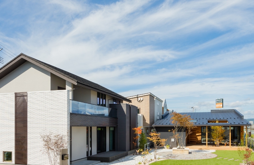 異なるタイプのモデルハウスを同時に複数見学できる